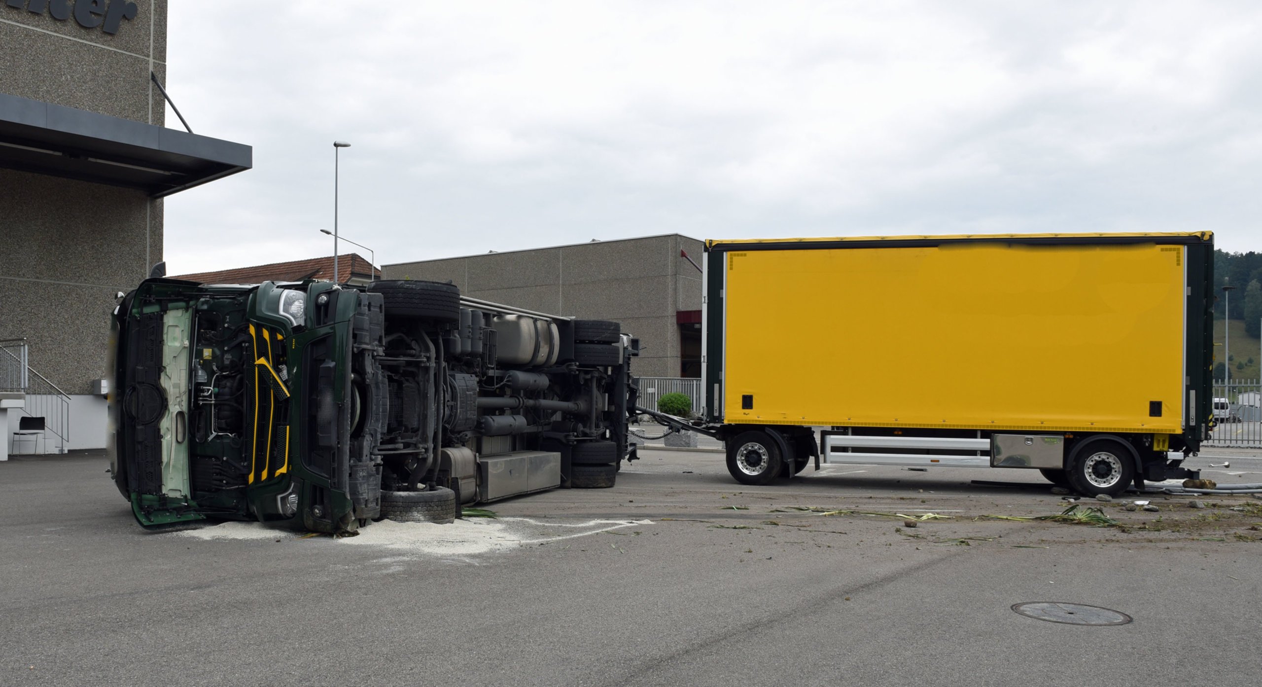 Zwei Personen Verletzen Sich Bei Unfall In Altishofen Zentralplus