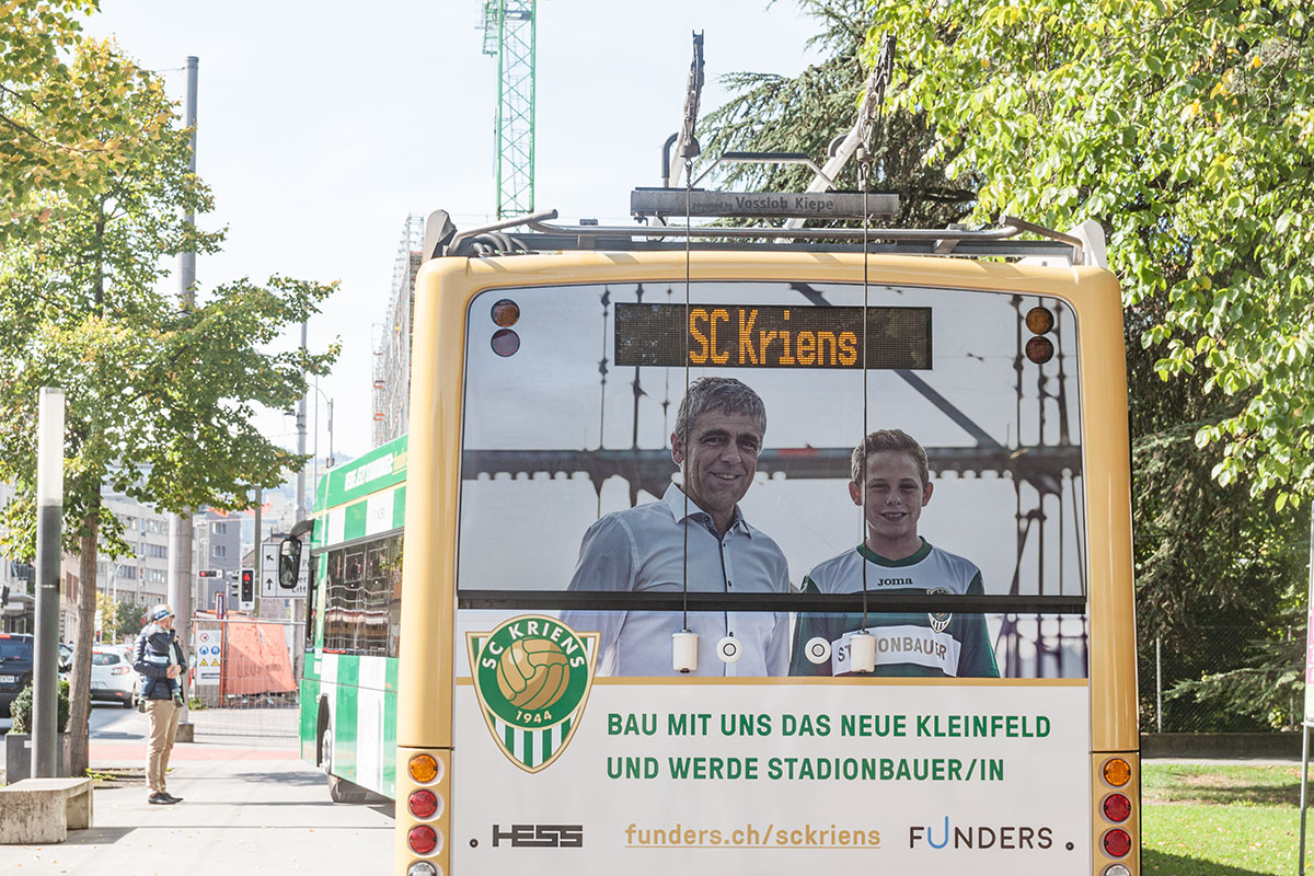 Der neue Stolz der Krienser: Der Bus ganz im Motto des SCK.