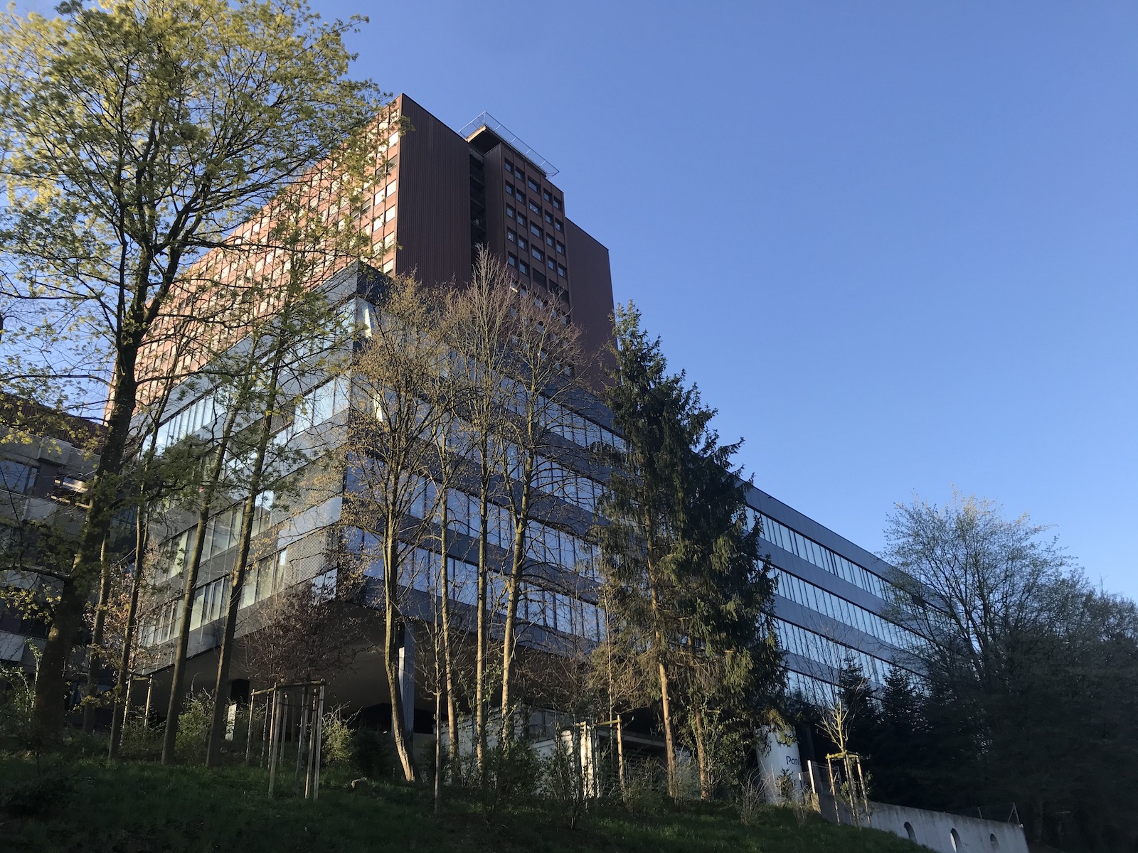 Künftig Lernen Medizinstudenten In Der Alten Frauenklinik L Zentralplus