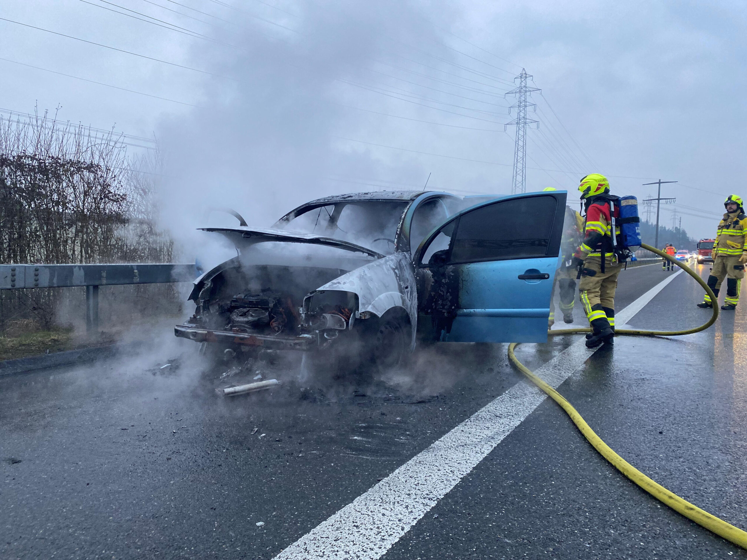 Ein Fahrzeug Brennt Auf Der A14 I Zentralplus